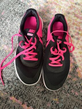 Nike Black and Hot Pink Athletic Running Sneakers